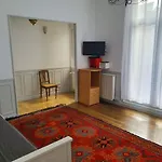Suite Bacquenois 44